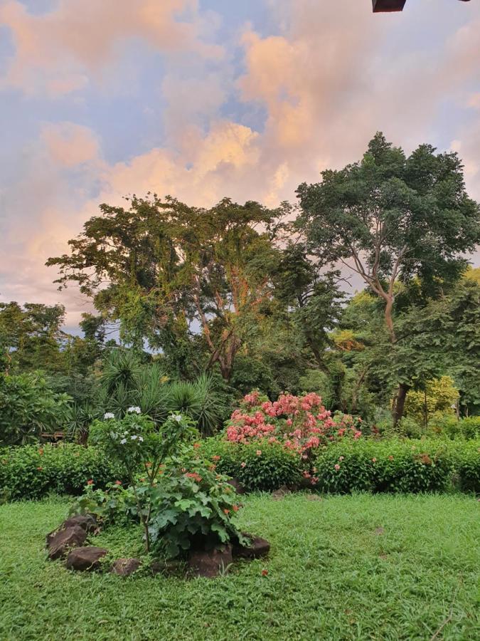 El Encanto Garden Hotel Santa Cruz Esterno foto